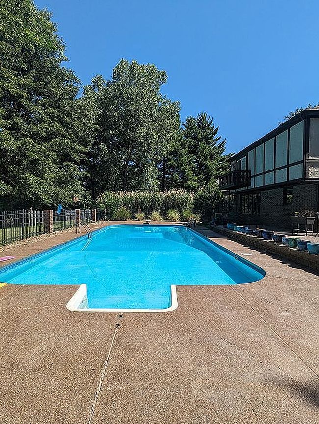 Photo of 4134 Church Rd, Evansville, IN