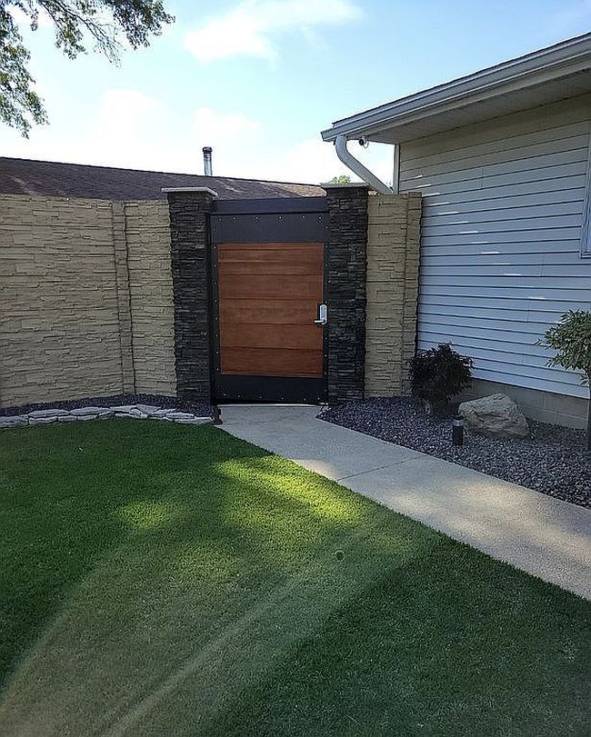 Image of 1003 Flame Ave