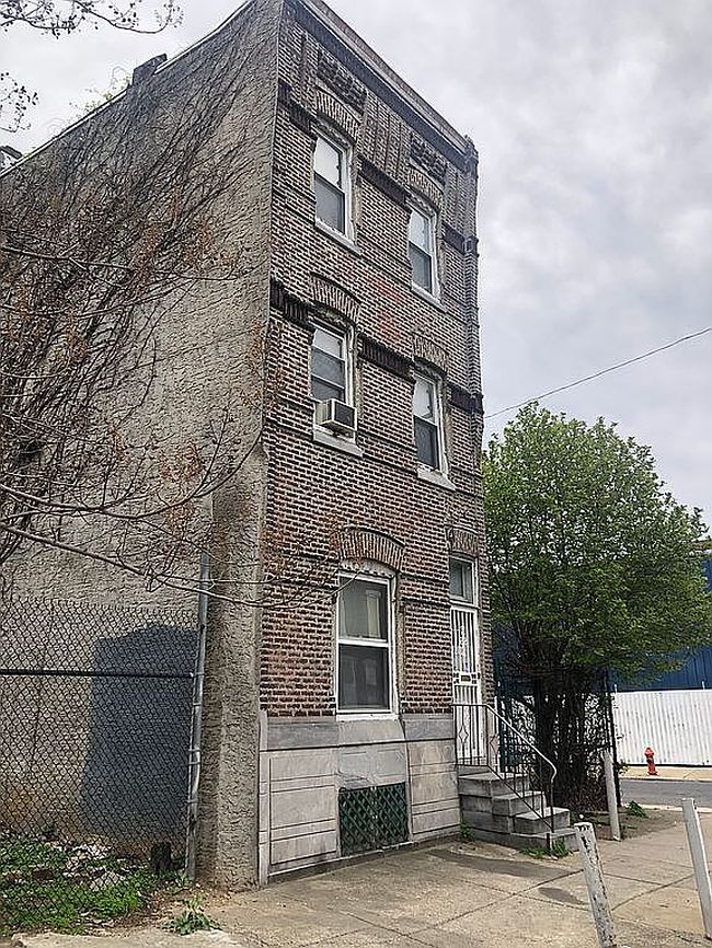 2831 Frankford Ave, Philadelphia, PA