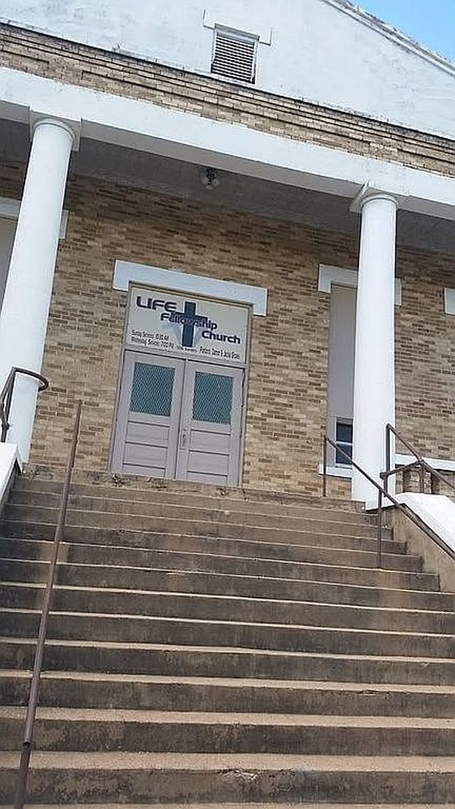 Photo of 506 Sanders St, Bowie, TX