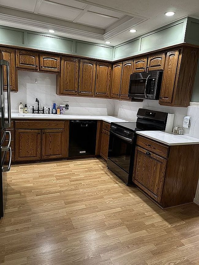 Additional photo 1 of property located at 2317 S 166th St