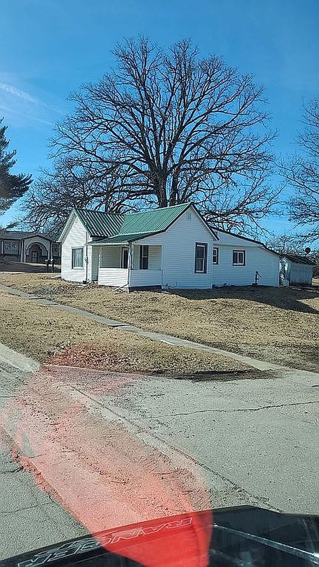 Photo of 501 N Main St, Hedrick, IA