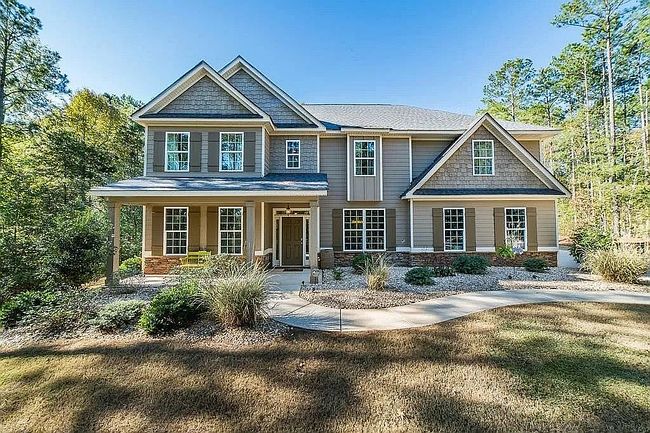 Photo of 23 Edgewater Ct, Hamilton, GA