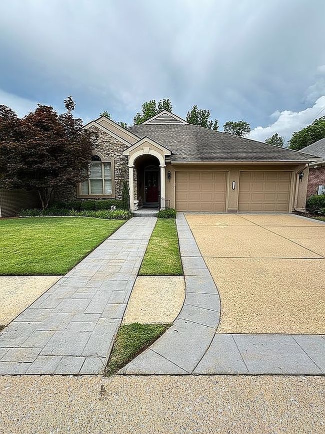Photo of 1721 River Ro Dr, Tuscaloosa, AL