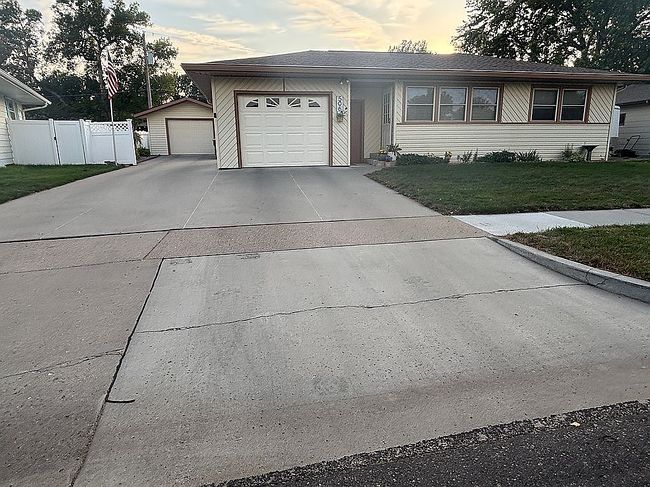 Photo of 506 Garden Dr
