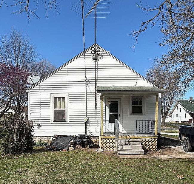 Image of 627 Locust St