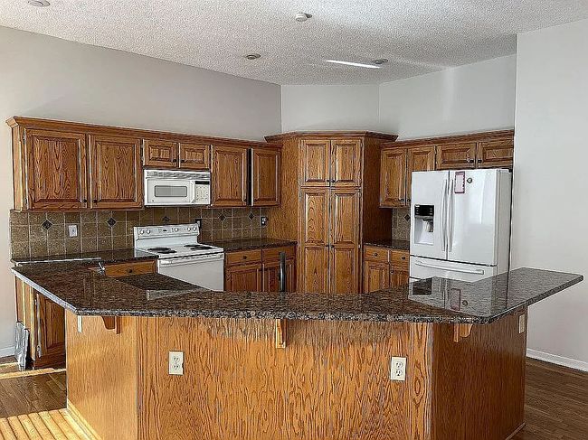 Photo of 12707 W 122nd St, Overland Park, KS