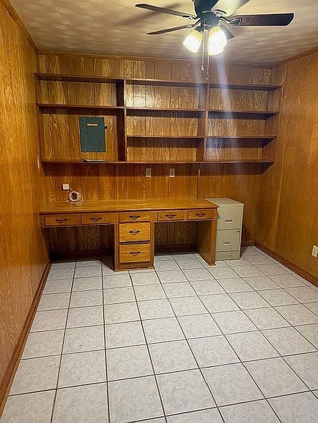 Photo of 906 N White Oak Rd, White Oak, TX