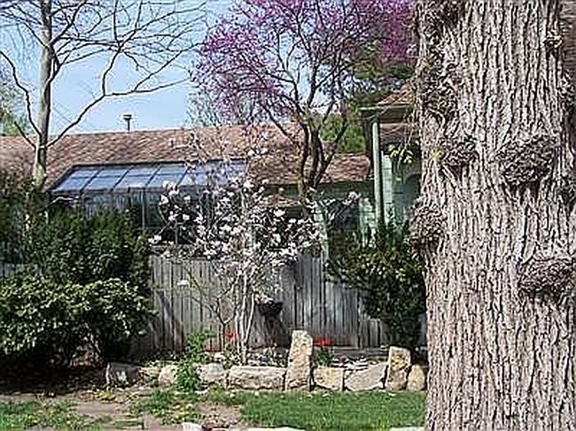 Image of 401 W 3rd Ave