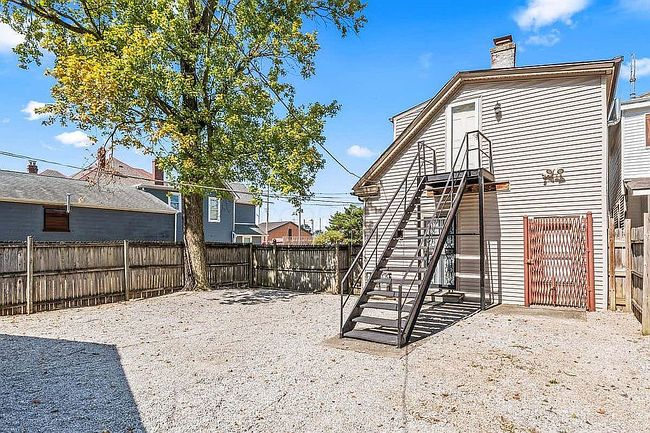 Photo of 2219 W Broad St, Columbus, OH