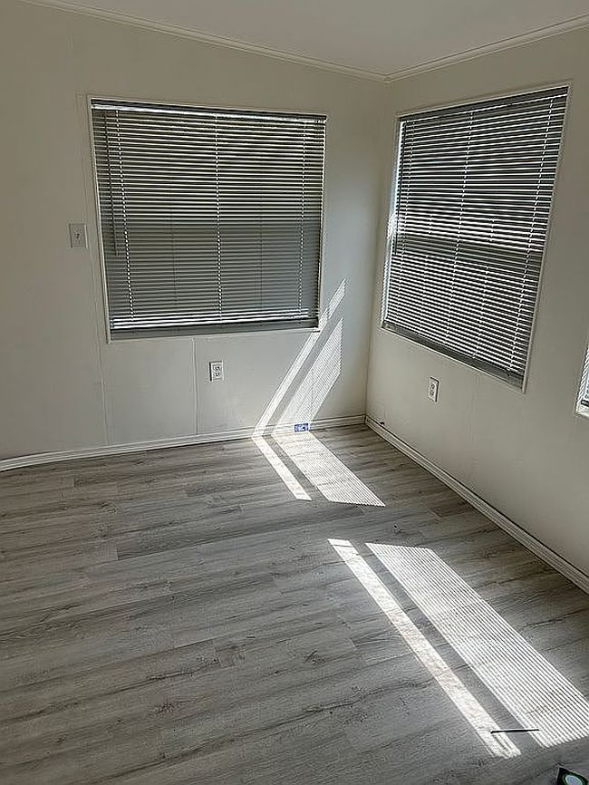 Image of 500 Shadylawn Ave