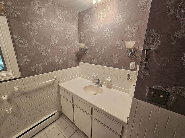 Photo of 82 Brook St, Mansfield, MA