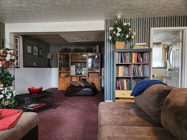 Image of 106 Blossom Ln