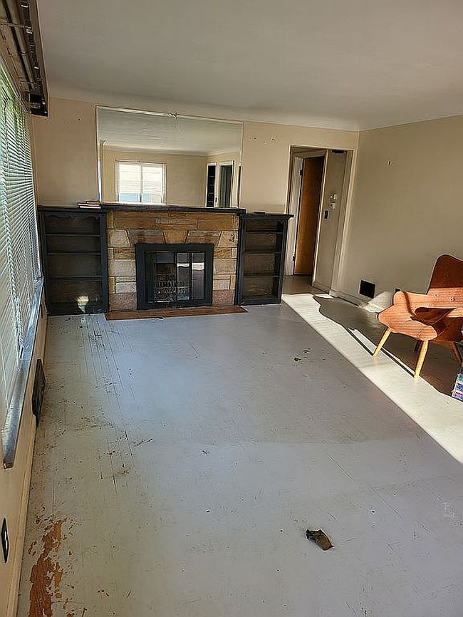 Image of 3863 Malaer Dr