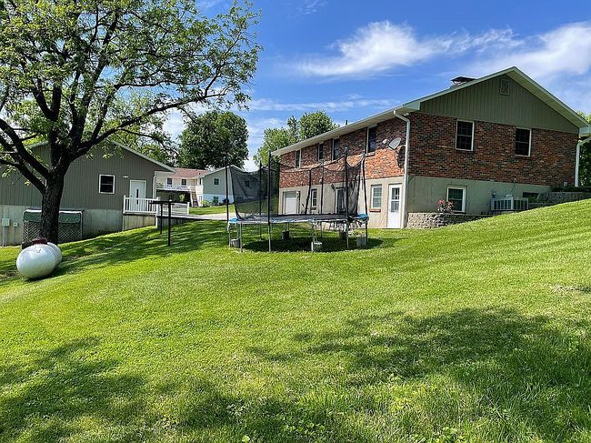 Photo of 137 County Road 600, Loose Creek, MO