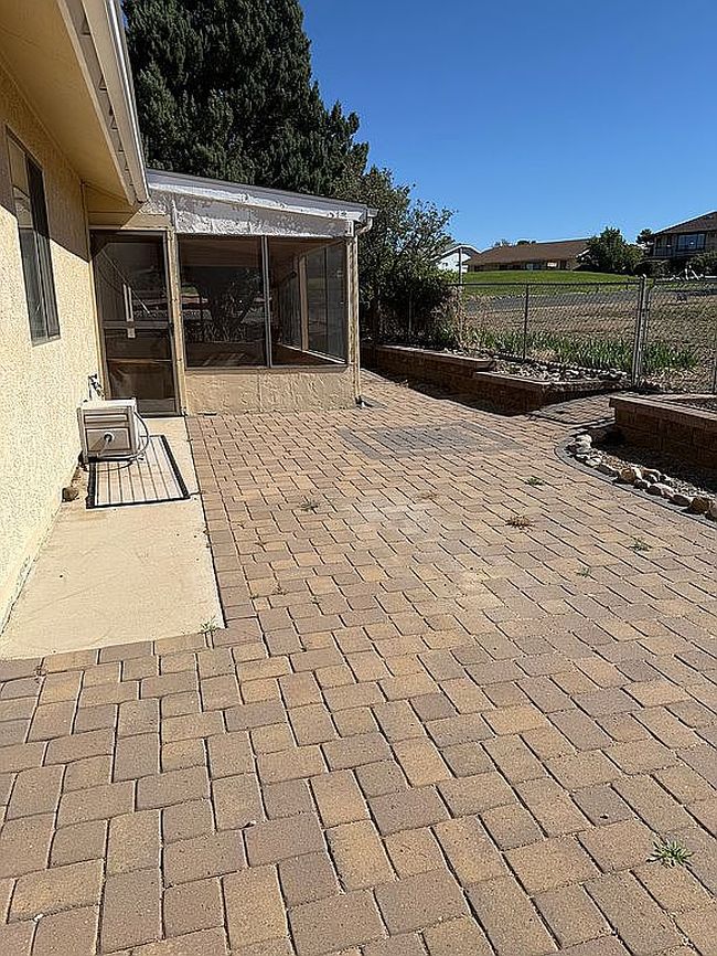Image of 819 N Winchester Way