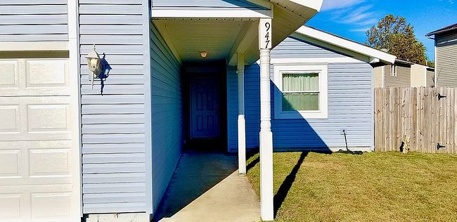 Additional photo 2 of property located at 947 Fern Ridge Rd