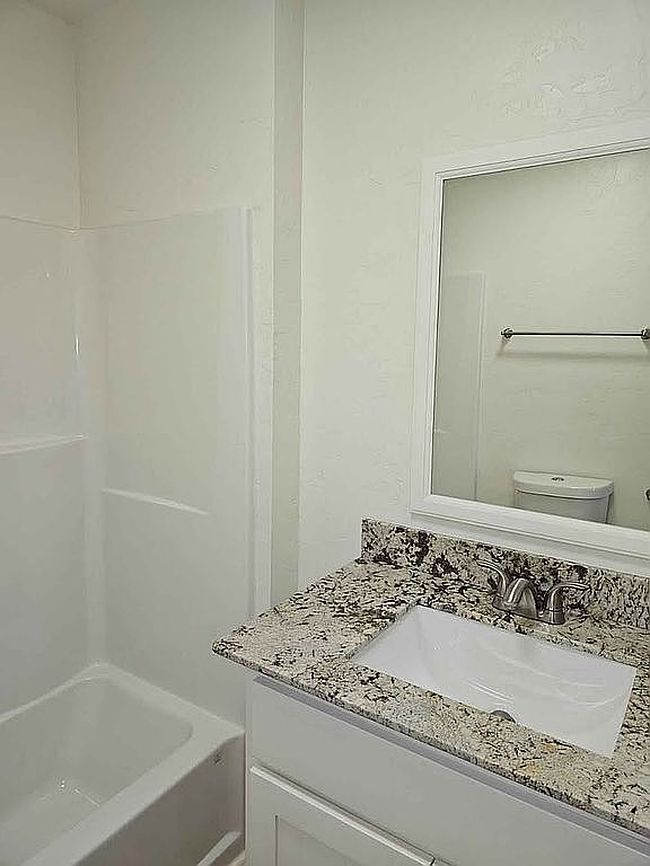 Image of 169 Winterberry Rd