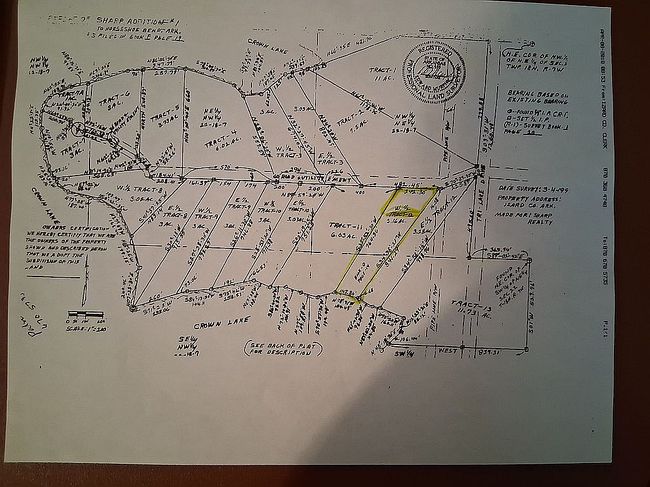 Image of 2077 N Lake Dr