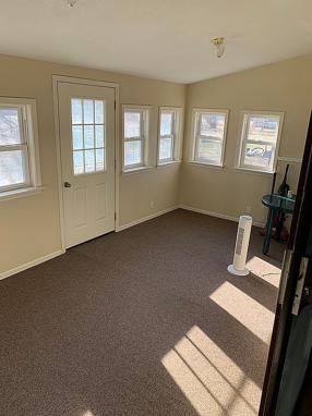 Image of 1014 S Gretchen Ave