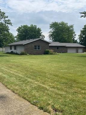 Preview of property located at 3000 S Andrews Rd