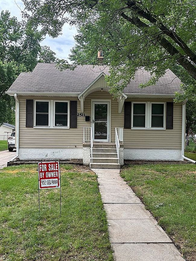 Additional photo 1 of property located at 2511 W Charles St