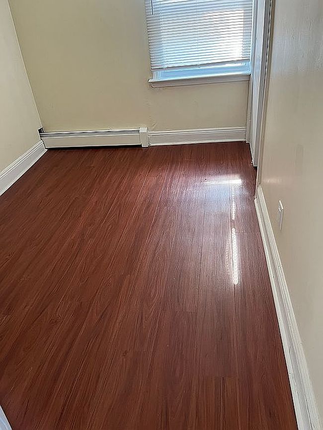 Photo of 1830 124th St, Flushing, NY