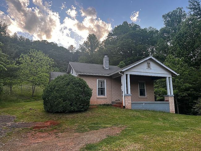 Image of 881 Clarks Chapel Rd