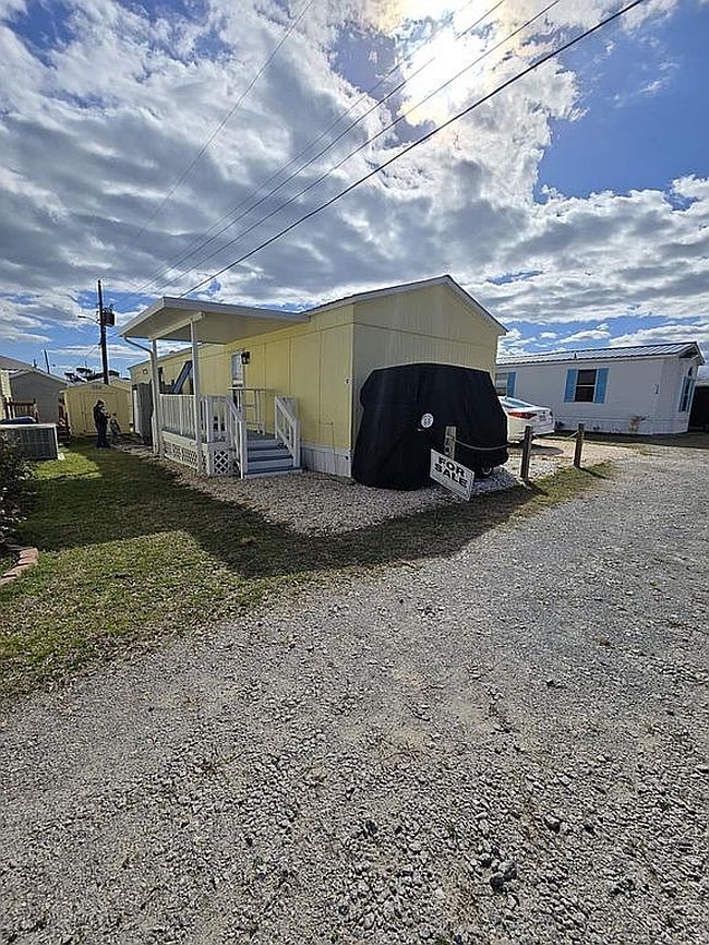 Image of 133 Mobile Dr #C