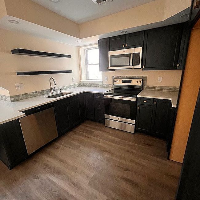 Photo of 1073 Westside Dr, Newfoundland, PA