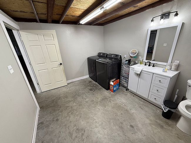 Image of 557 High Point Ln