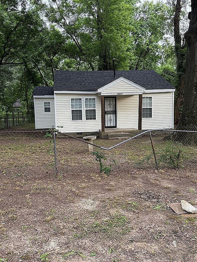 Photo of 1819 Rugby Pl