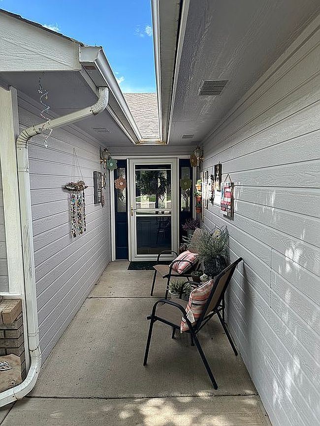 Additional photo 2 of property located at 1157 Aquarius Ave