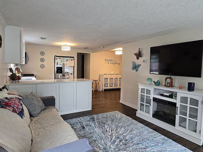 Image of 503 2nd Ave