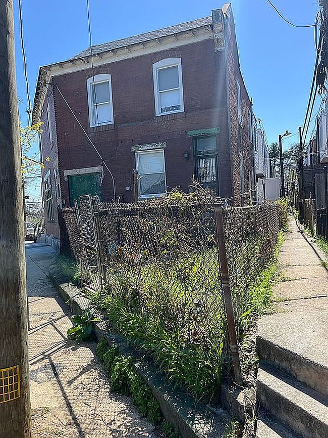 Image of 427 W Coulter St