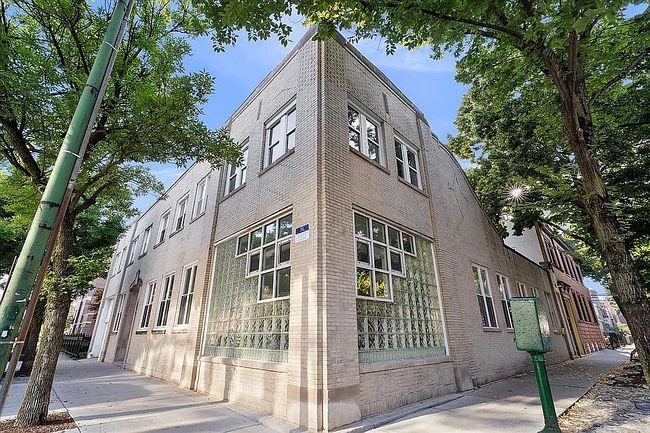 Photo of 1001 W Altgeld St Apt 5