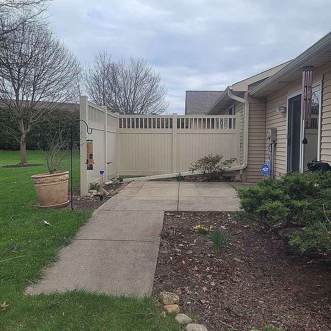 Image of 1488 Hampton Cir