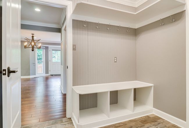 Image of 2076 Kirby Rd