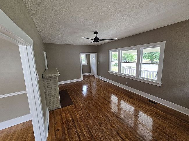 Image of 120 W 17th Ave