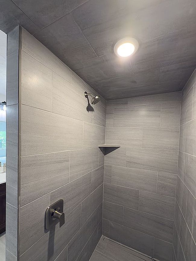 Photo of 330 Valley Dr #2, Geneseo, IL