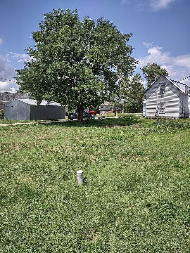 Image of 1015 N 1st St