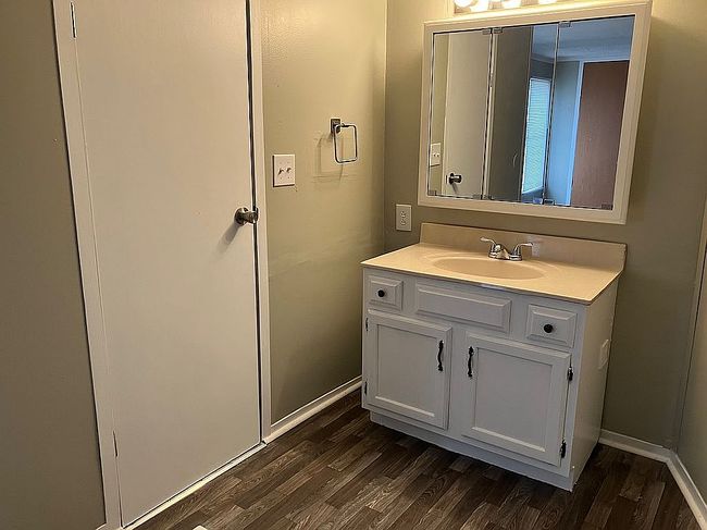Image of 1229 W Horizon Dr #270