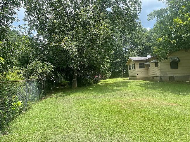 Photo of 274 Bowden Rd, Ellenwood, GA