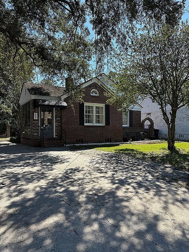 687 Savannah Hwy, Charleston, SC