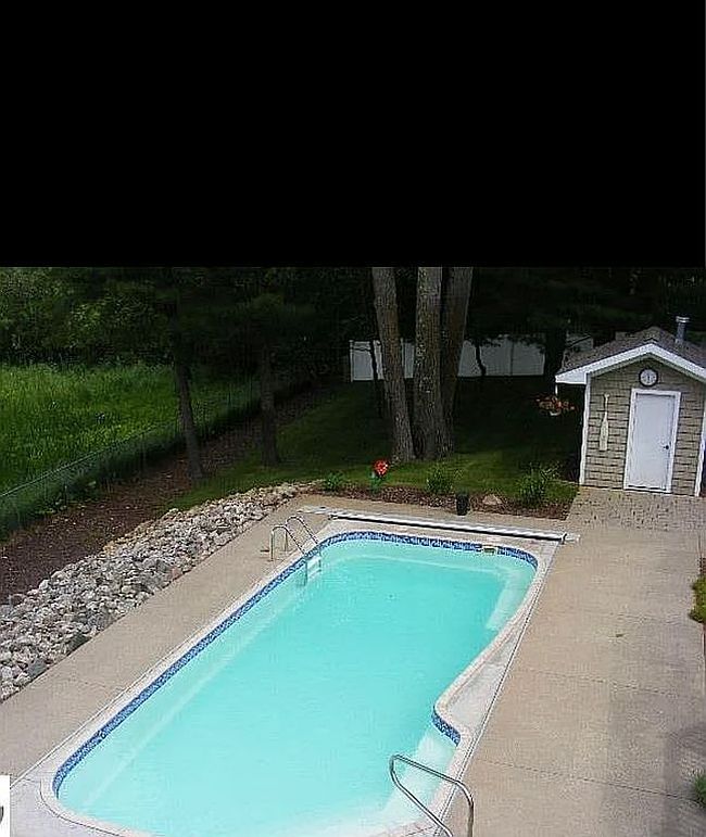 Photo of 4784 S 33 1/2 Rd, Cadillac, MI