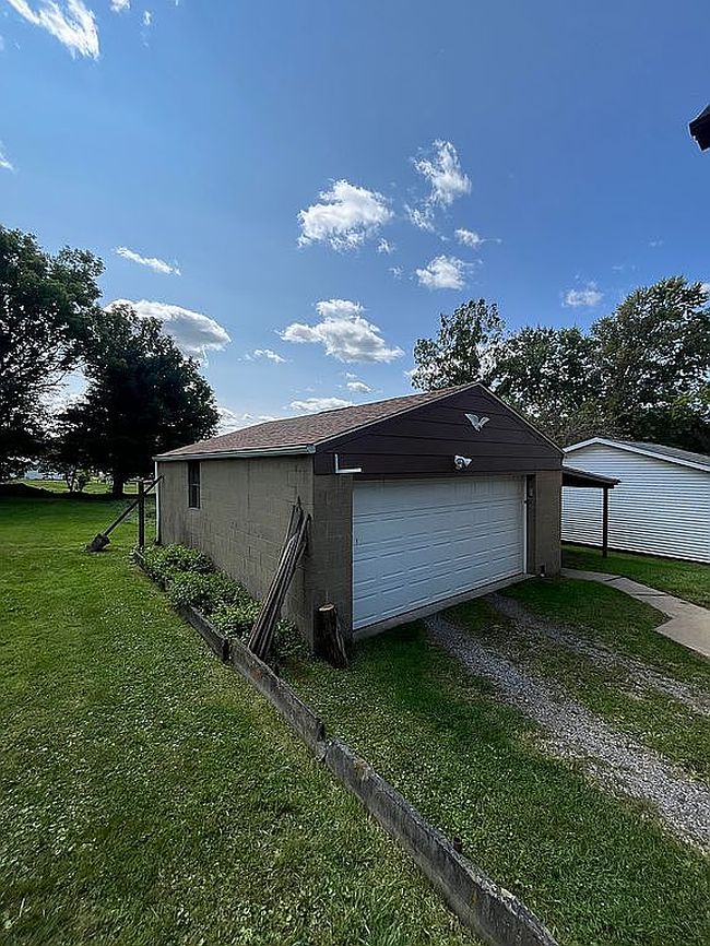Photo of 810 E Pearl St