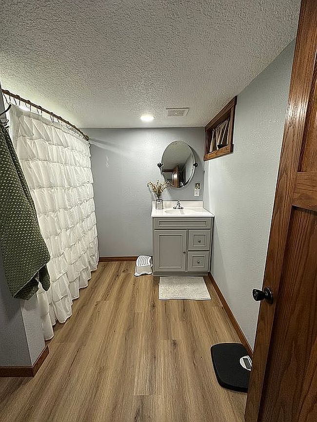 Additional photo 2 of property located at 339 Loomis Ave