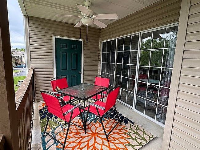 Photo of 610 Abby Ln Apt 15, Branson, MO