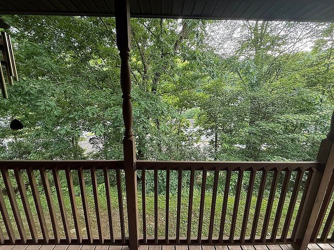 Image of 201 Pebble Dr