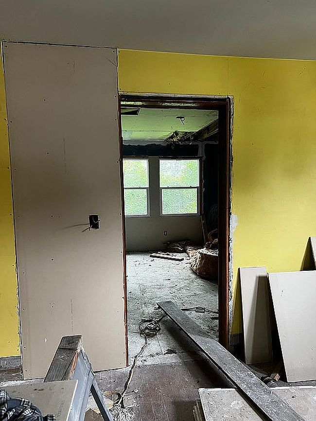 Image of 335 S Main St